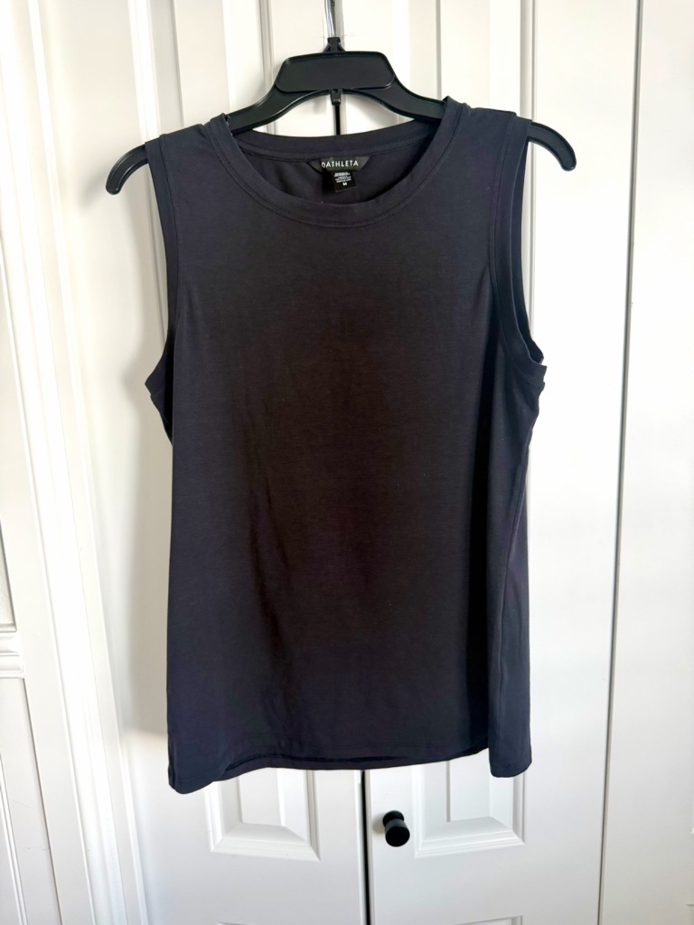 Athleta Black Muscle Tank Top Sz M Great Condition